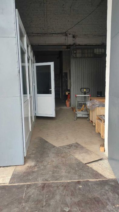 Оренда складського приміщення 217 кв.м. р-н Арсен (Зелена)