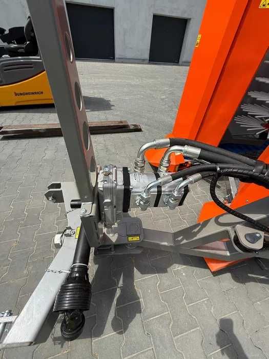 Kombajn do borówki, maliny letniej, agrestu, jagody kamczackiej