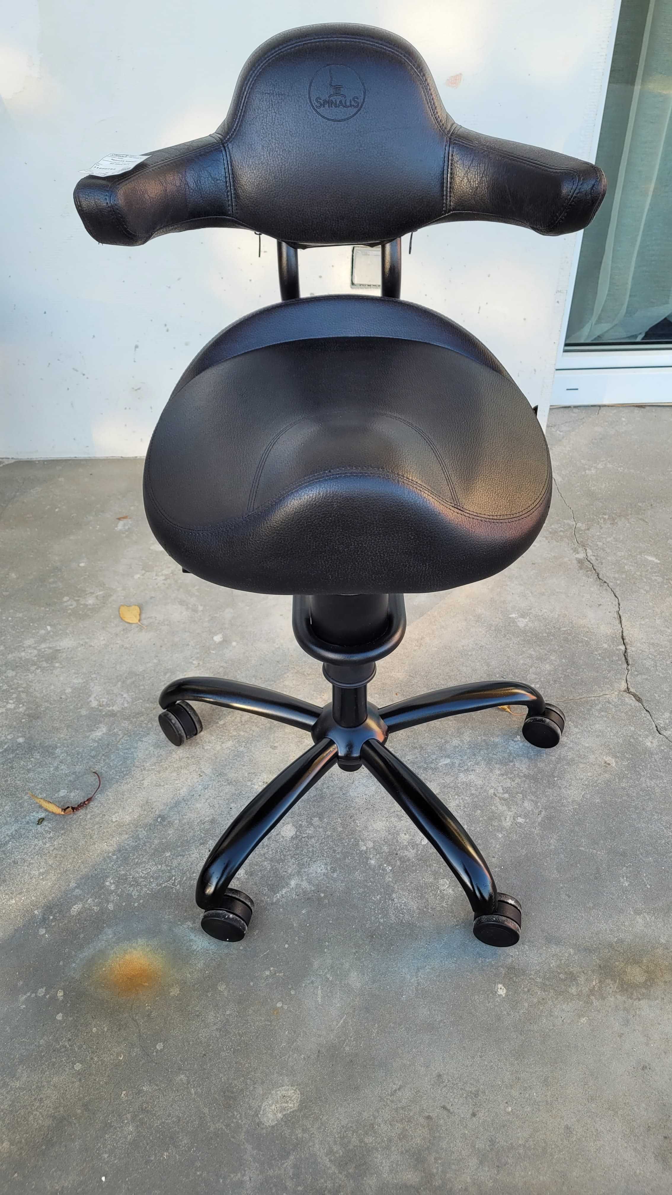 Krzesło SpinaliS RODEO Rena black R904 zdrowotne na kręgosłup
