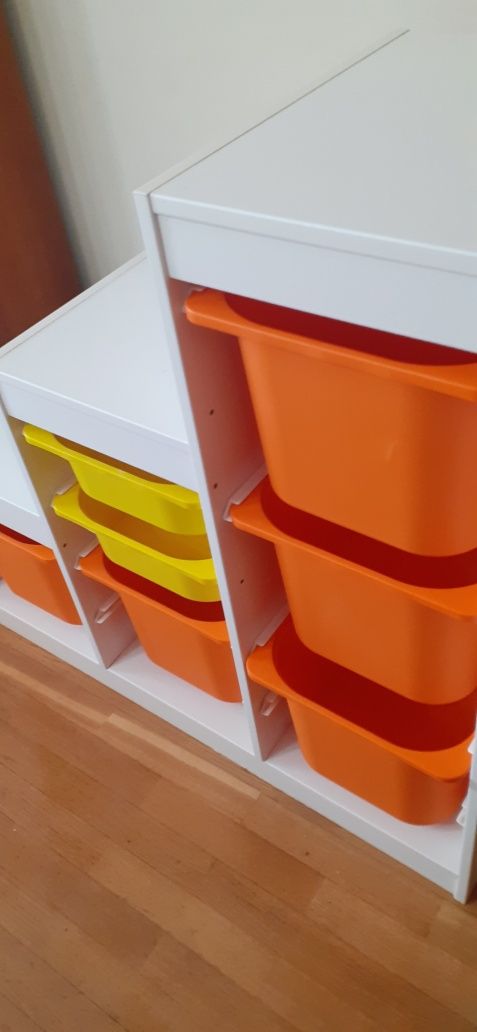 Estante ikea com gavetas