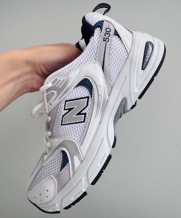 Кросівки жіночі new balance 530
