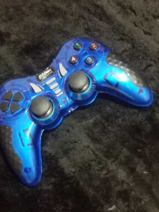 Джойстики, пульти, тетріс