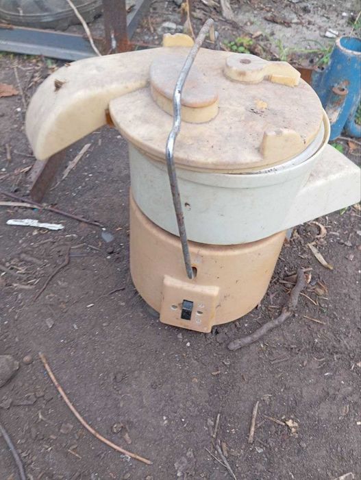 Электро-соковыжималка-шинковка СВП-2У4