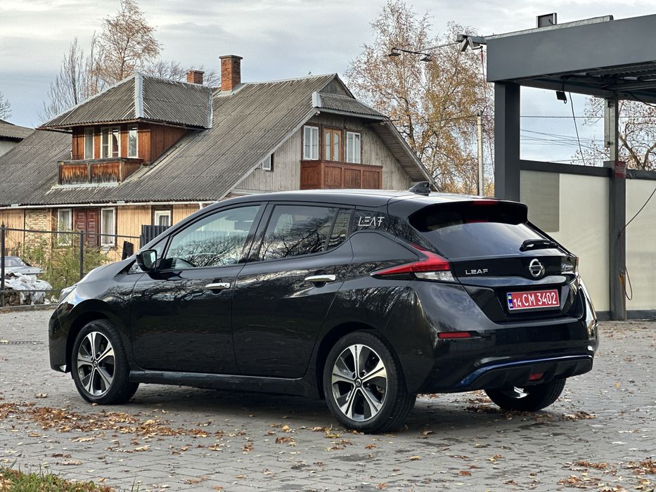 Nissan Leaf 2021 elektro 62 kwh