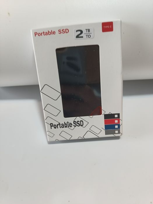 Dysk przenośny SSD 2TB nowy