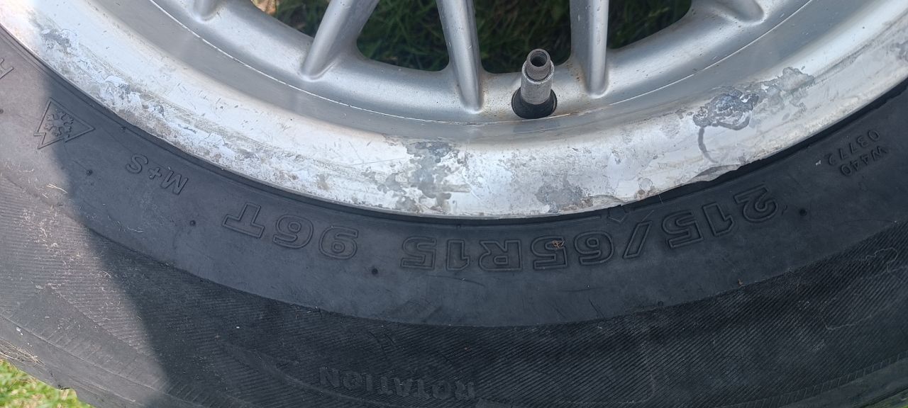 Продам диски алюминиевые литые R15 120/5
