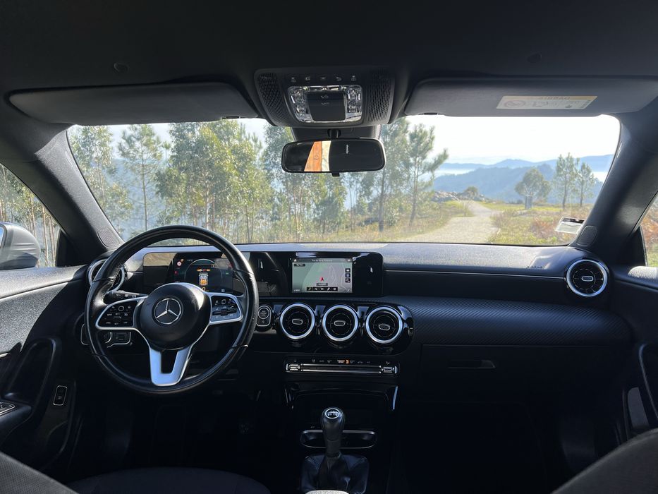 Mercedes-Benz 180 d Shooting Brake Nacional km 52 mil ano 2020