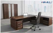 Duże, eleganckie biurko gabinetowe LINUS 160 cm wenge, producent BIALE