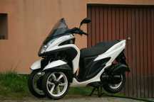 Yamaha Tricity 125,model na wtrysku,Bezwypadkowy.