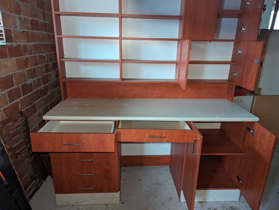 Sprzedam nową apteczną lożę recepturową nie używaną !