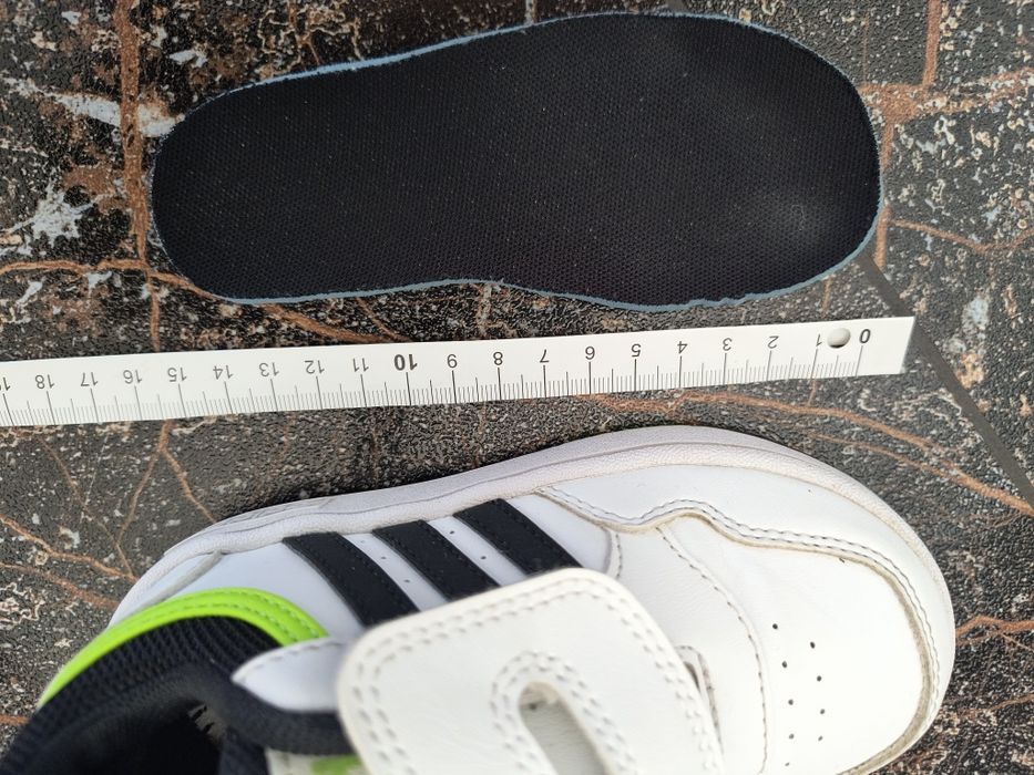 Buty chłopięce adidas hoops rozmiar 24