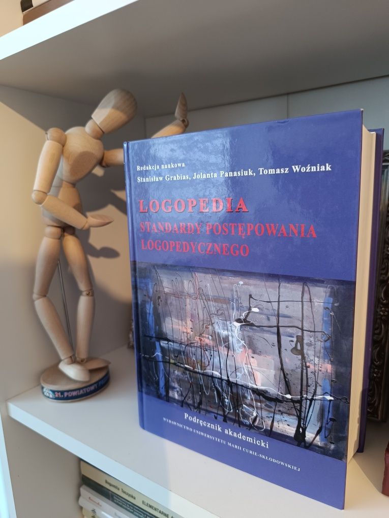Logopedia. Standardy postępowania logopedycznego