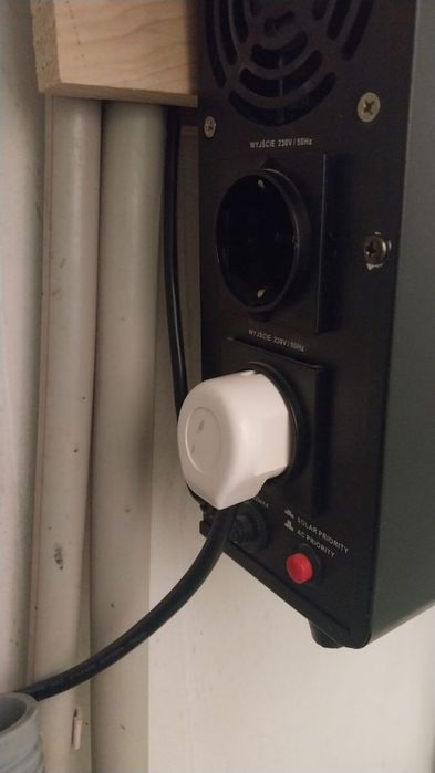 ДБЖ інвертор Volt  на 500 W, стабілізатор напруги, зарядний пристрій