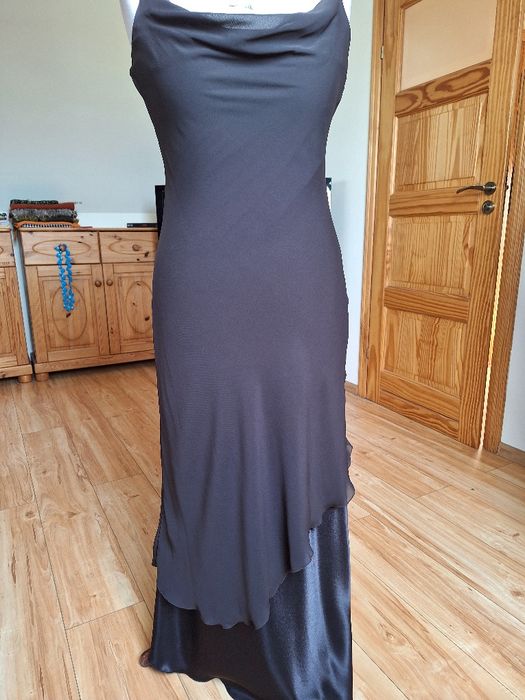 Nowa, piękna suknia r.44