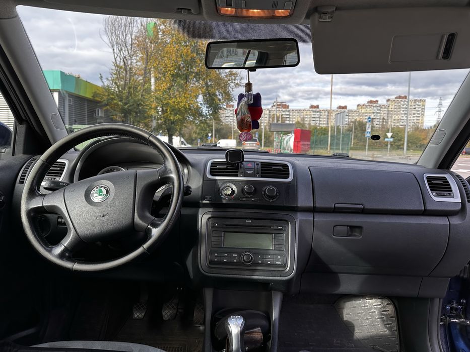 Продаю машину Skoda Fabia 1.4 дизель