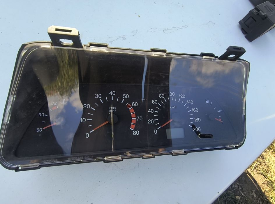 Щиток приладів ВАЗ 2110