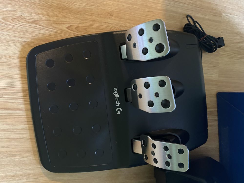 Logitech G29 + Shifter – stan idealny, jak nowa, gwarancja 2 lata!