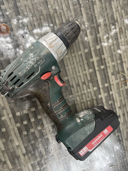 Акумуляторний шуруповерт Metabo BS 18 Li