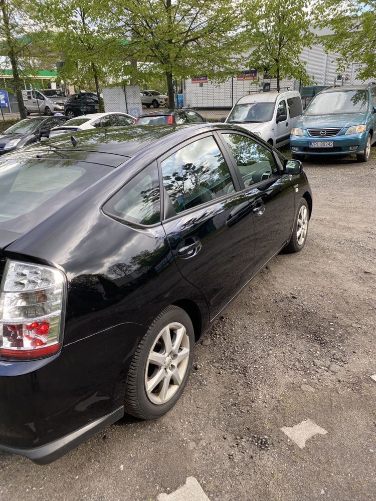 Toyota Prius Mały Przebieg