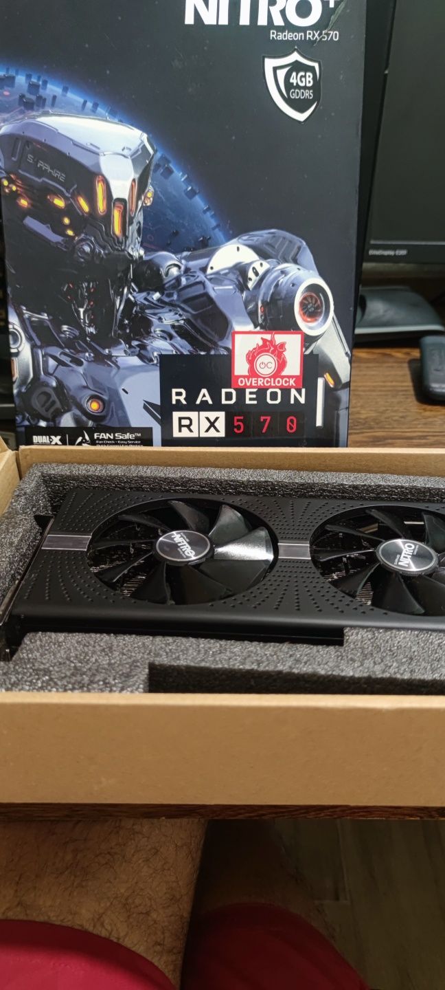 Gráfica RX 570 nitro