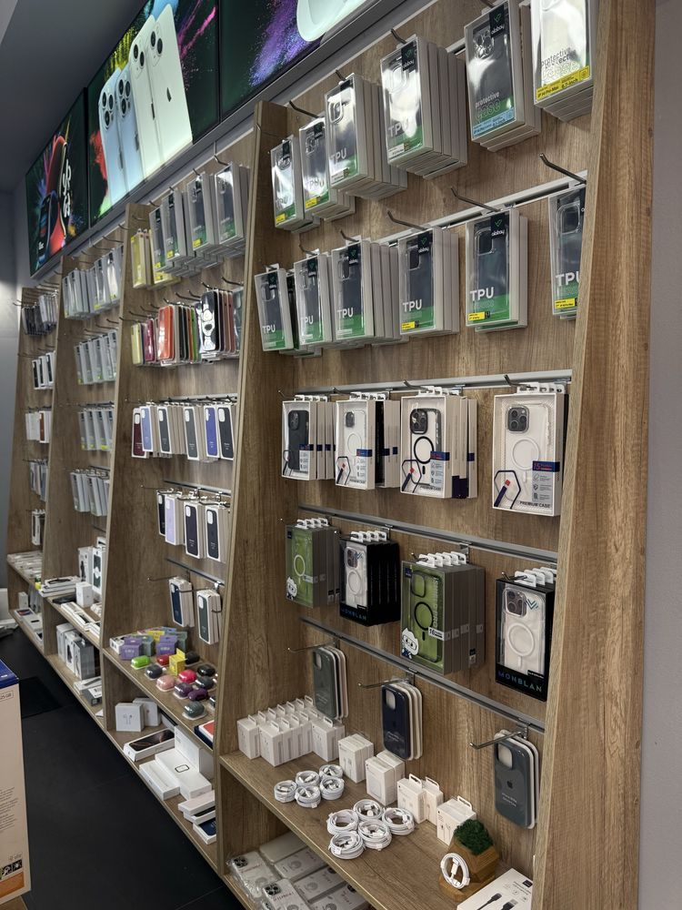 Наявність чохлів на IPHONE всі моделі дешева ціна