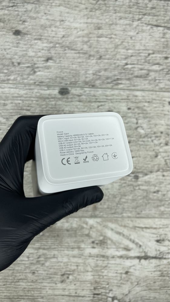Потужний павербанк для ноутбука Proove 40000 mAh 100w powerbank повер
