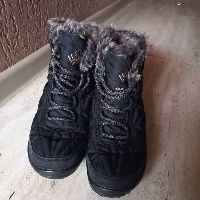 Жіночі зимові сапожки