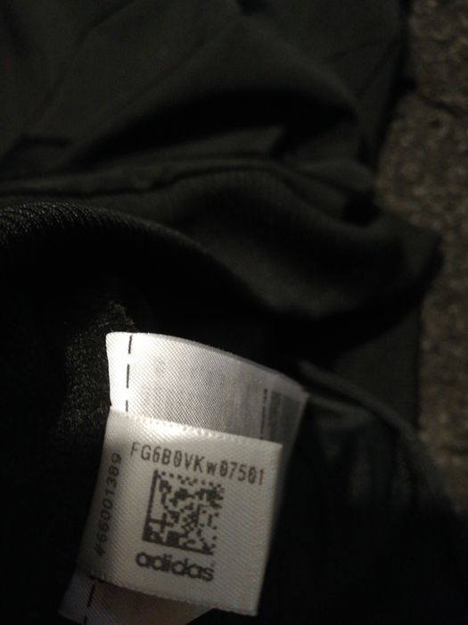 Bluza Adidas zapinana na zamek