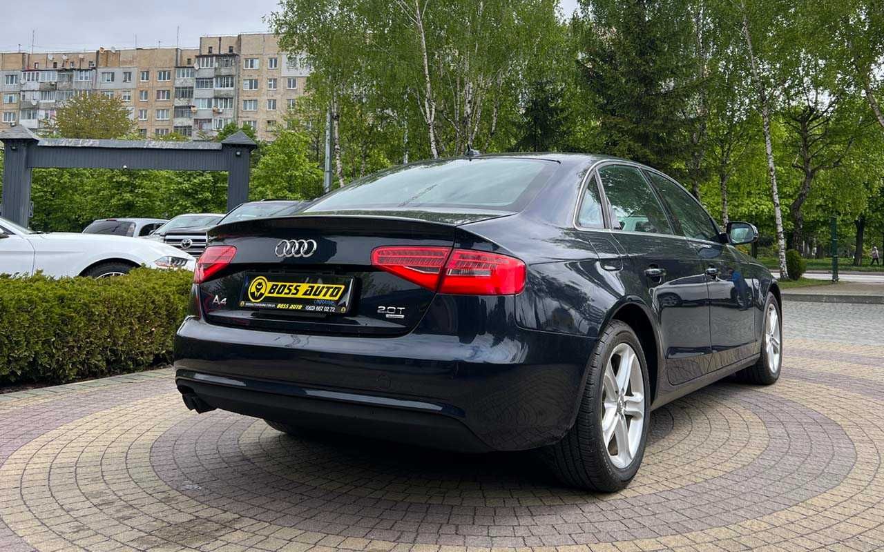 Audi A4 2012 року