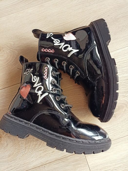 Buty botki trzewiki dziewczęce czarne lakierowane 29