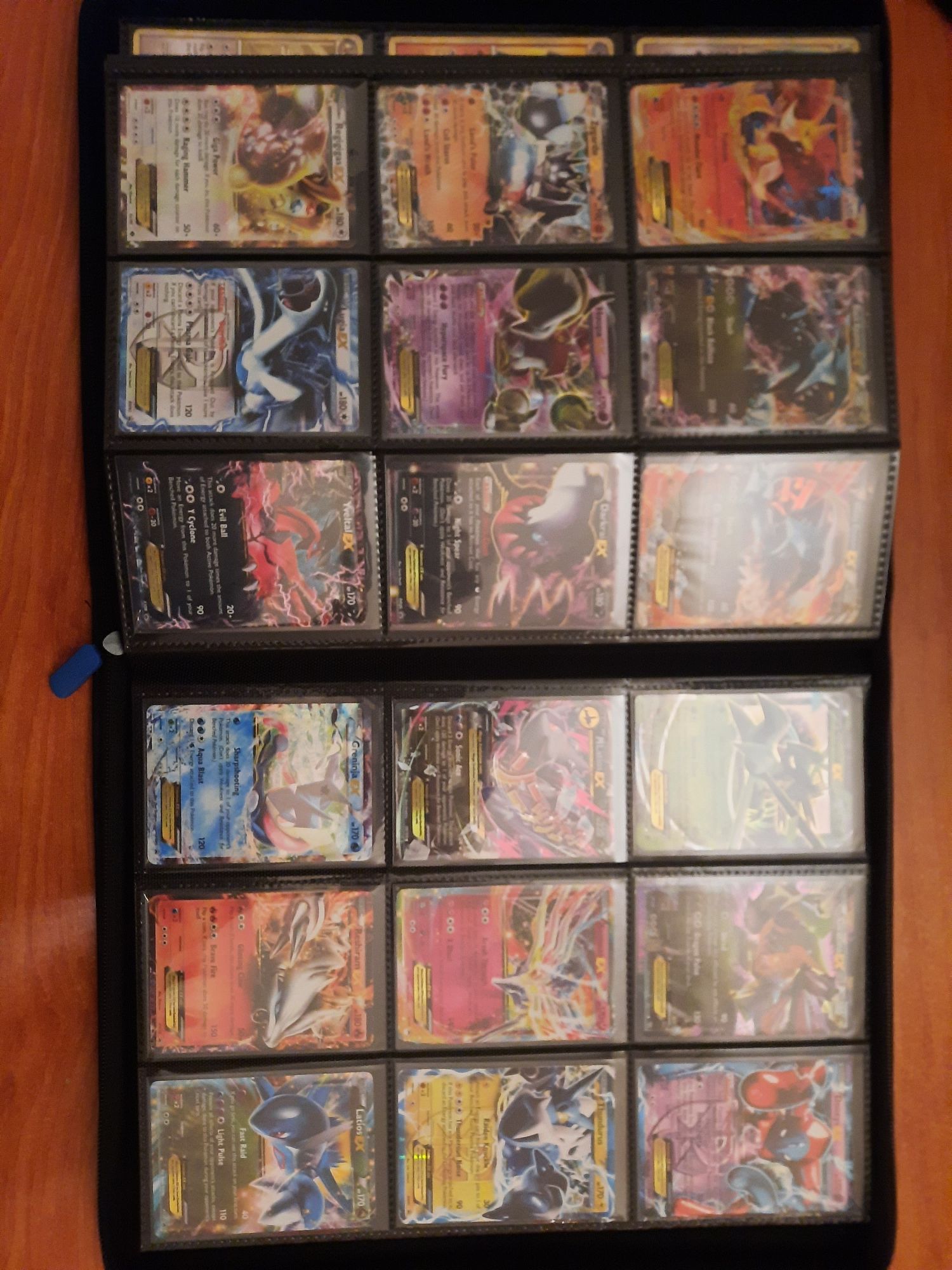 Vendo Cartas Pokémon MUITAS