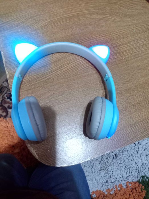 Fones por bluetooth menina