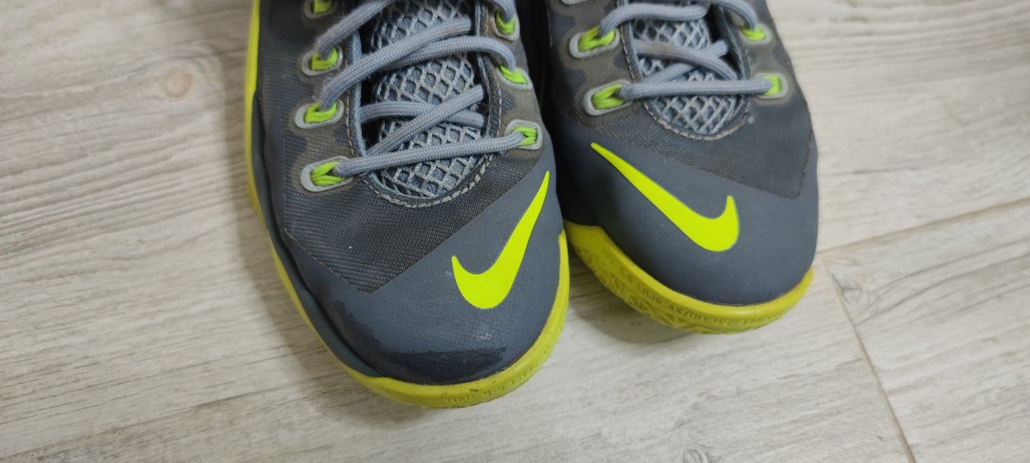 Nike LeBron Soldier 8 кросівки
