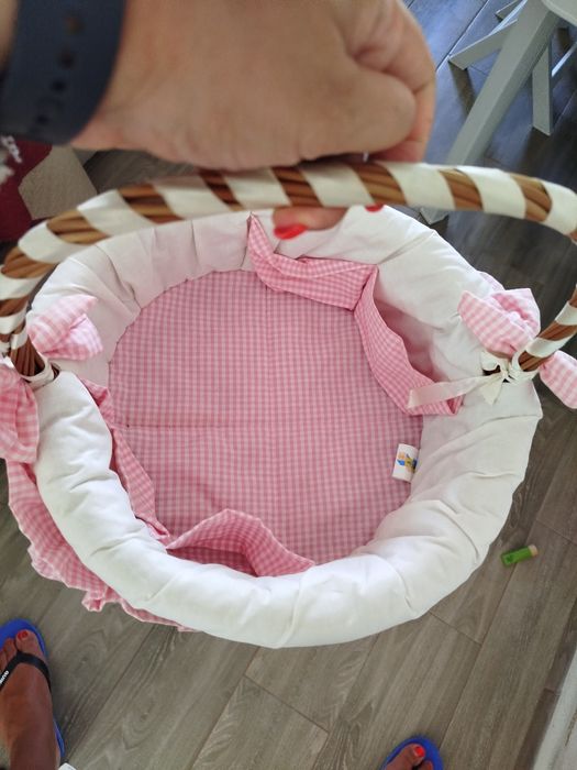 Cesto de produtos para bebé