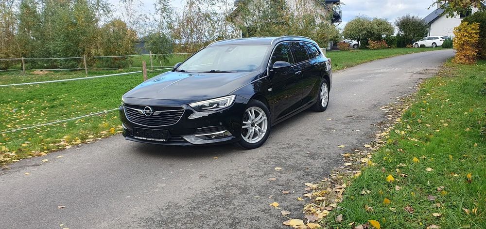Opel Insignia 1.5 turbo 165 km Navi