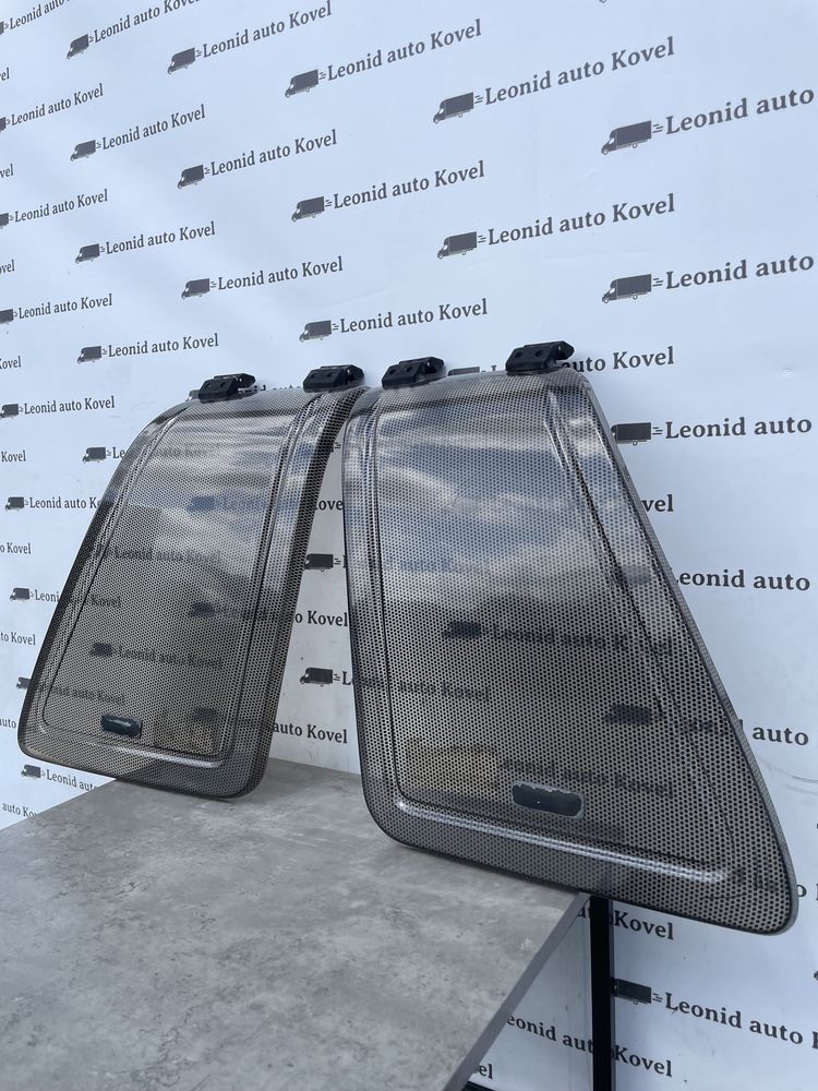 Віконце курника, спальника Renault Master
