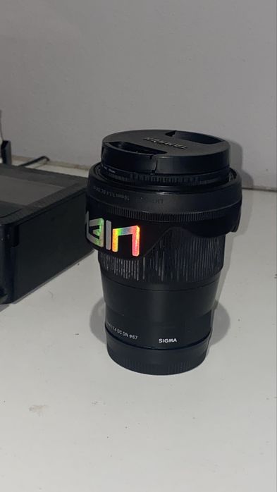 Lente sigma 16mm f/1.4 e-mount