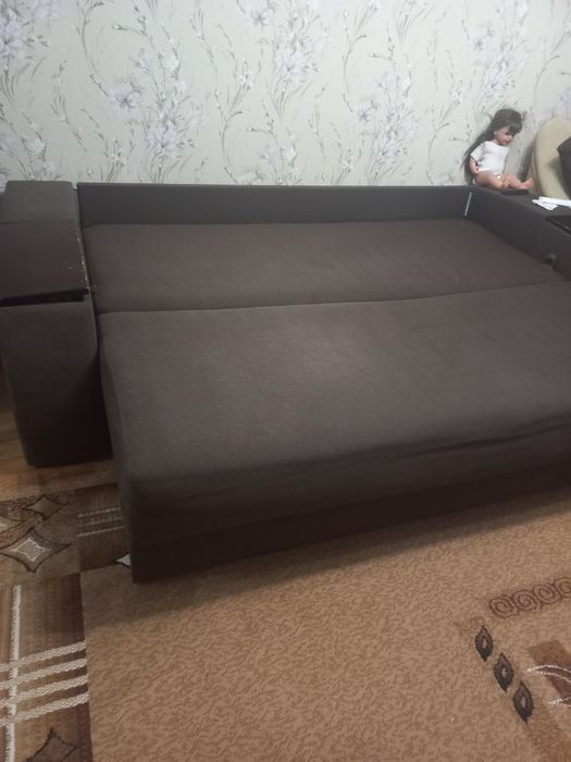 Продам диван  в нормальному стані