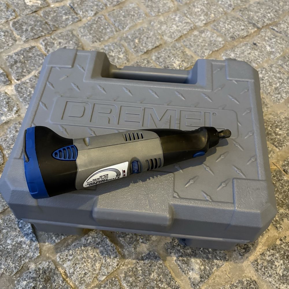 Dremel 800 Sem Fios – 10,8V | Como Nova