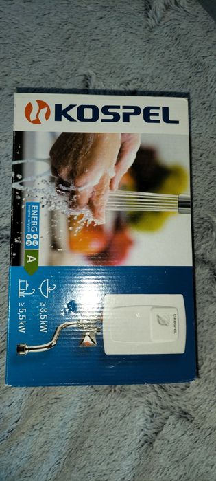 NOWY Elektryczny podgrzewacz wody