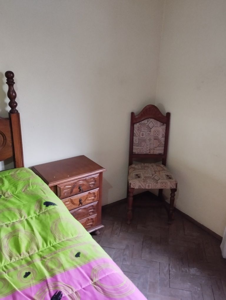 Conjunto de quarto mais colchão