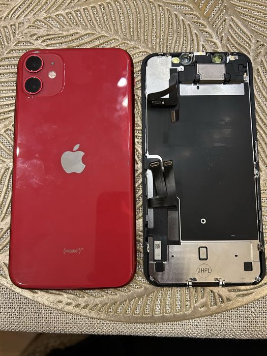 IPhone 11 128 GB RAM uszkodzony na części