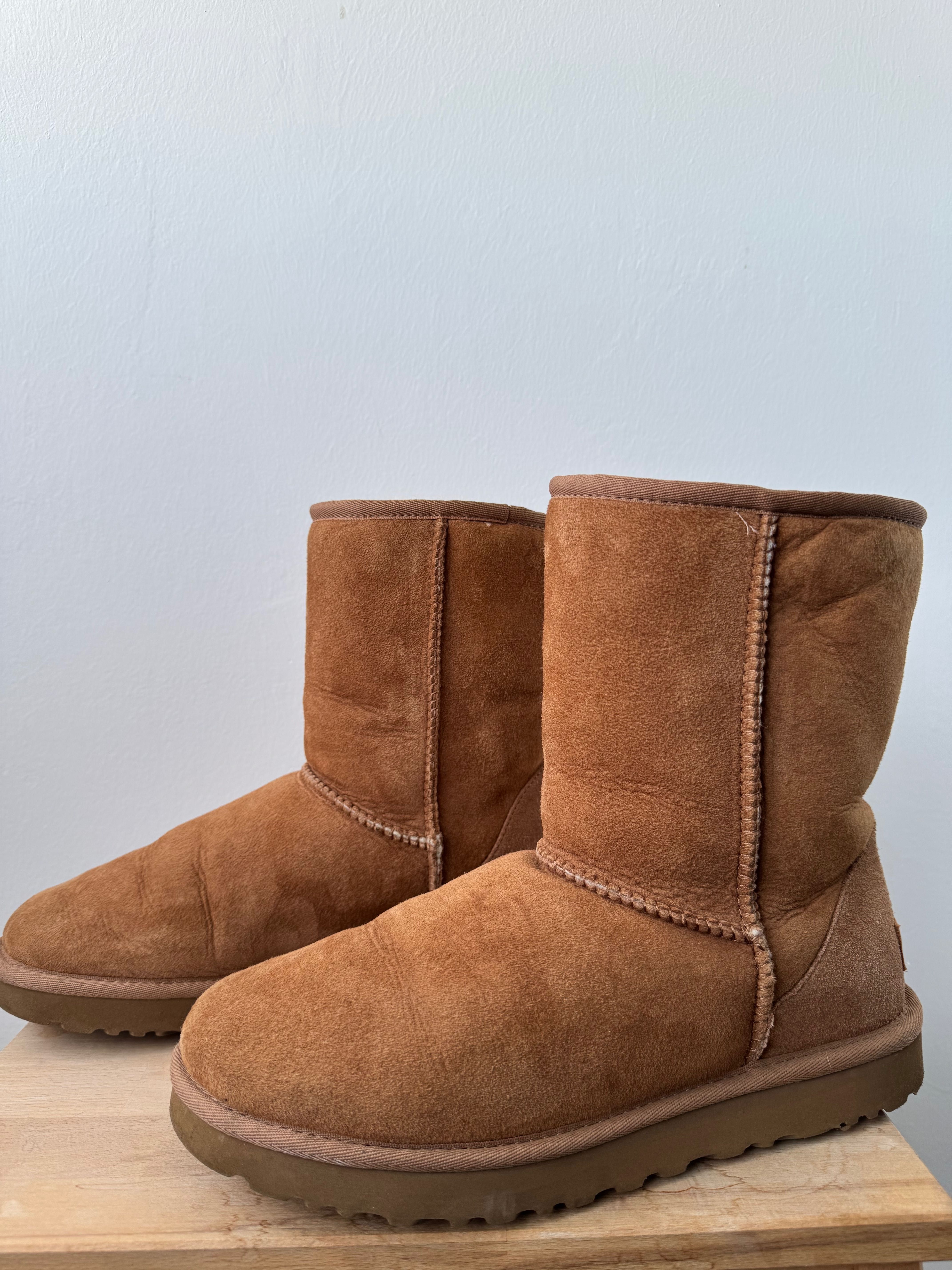 UGGs Cano Médio Camel impecáveis