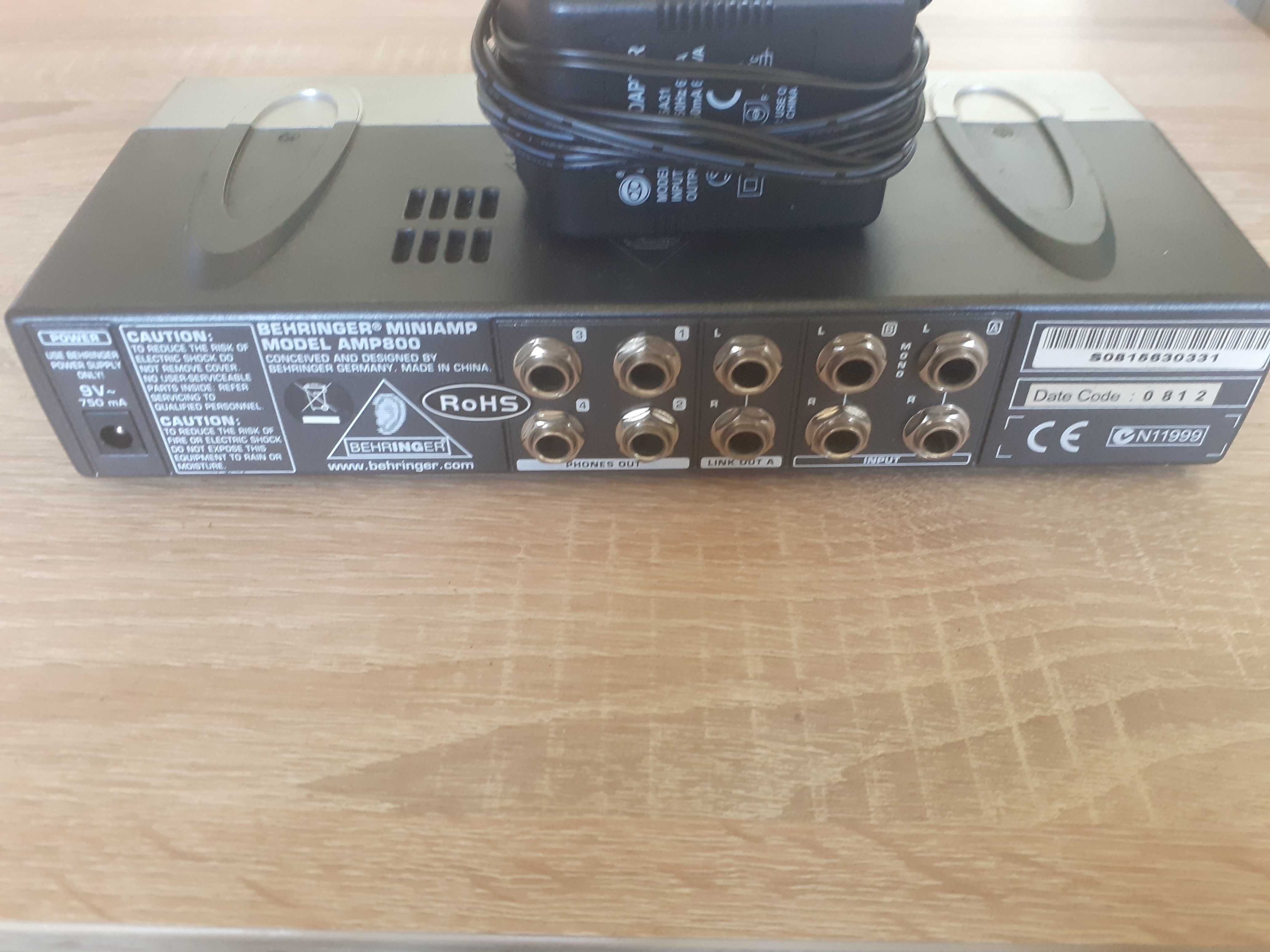 Wzmacniacz słuchawkowy Behringer Mini Amp 4ch