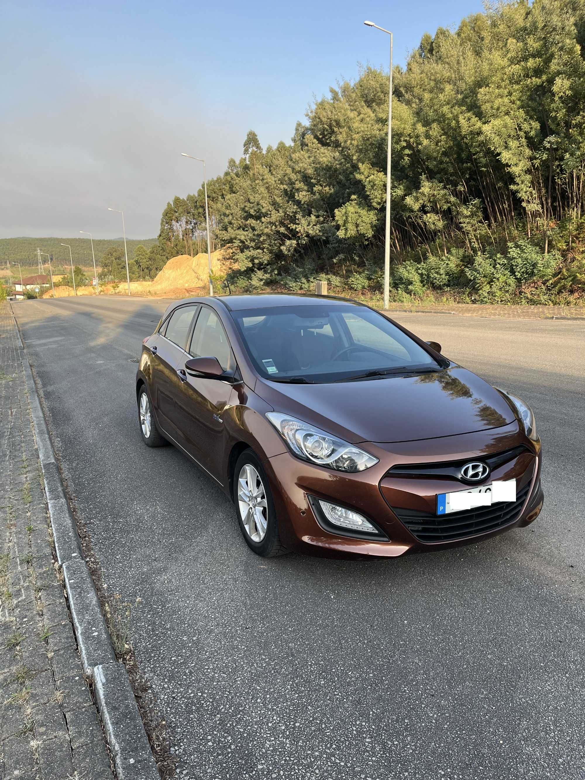 2013 Hyundai COMO NOVO i30 blue drive