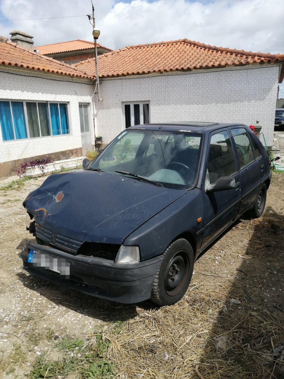 Para peças Peugeot 106 boa mecânica 1.5diesel muitas peças disponíveis