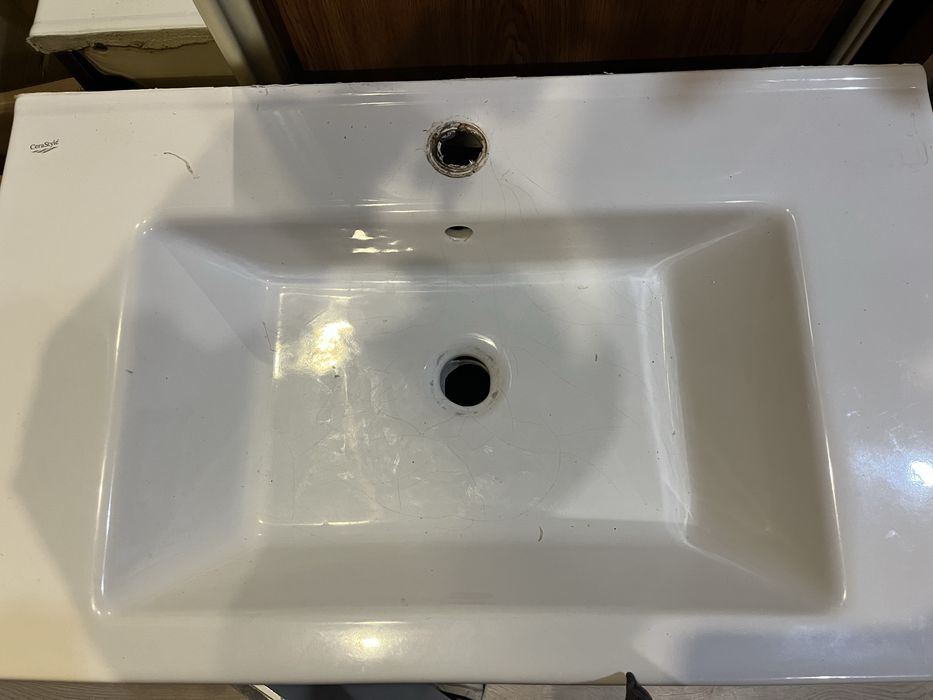 Тумба з умивальником