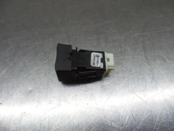 Botão / interruptor 4 piscas PEUGEOT Partner (K9)