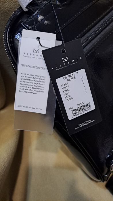 Стильний лаковий рюкзак