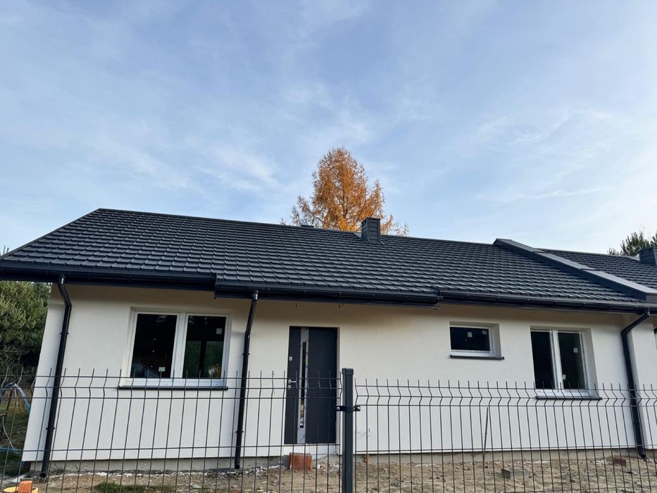 Dom w zabudowie bliźniaczej w okolicach Sokolnik